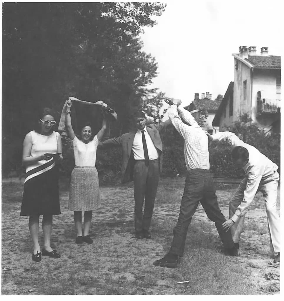 Da sinistra: Carla Lonzi, Carla Accardi, Luciano Fabro, Luciano Pistoi e Giulio Paolini, 1965.