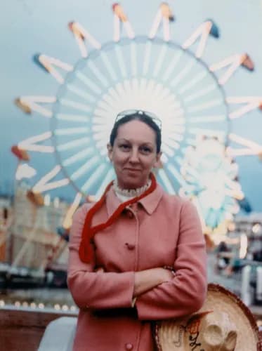 Carla Lonzi. San Antonio, Texas, aprile 1968. Foto di Pietro Consagra. ©Archivio Pietro Consagra, Milano.